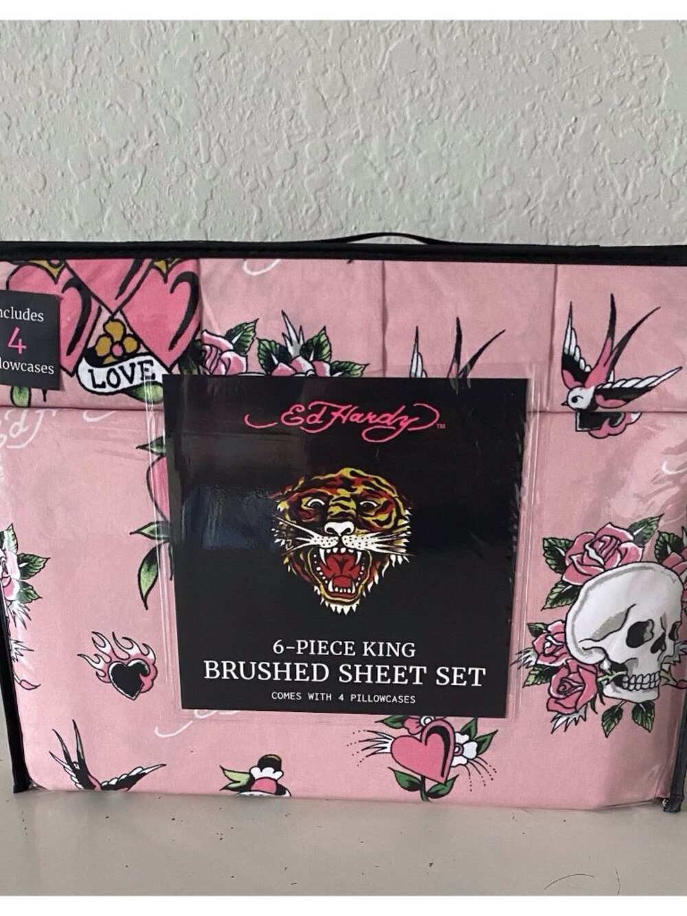 6 Piece Ed Hardy KING Size Sheet Set Pink Logo Skulls Hearts Birds NEW